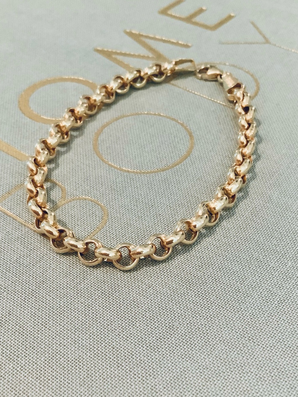 14k Solid Gold Rolo Link Bracelet - Picture 3 of 6